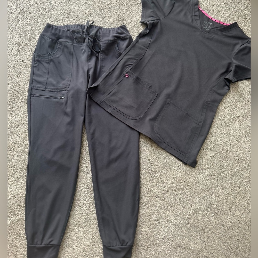 Scrub Set Women’s Medium (Heartsoul) Grey